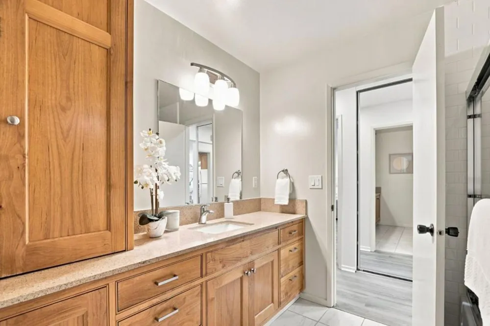 151 Buckingham Drive #233 Santa Clara, CA 95051