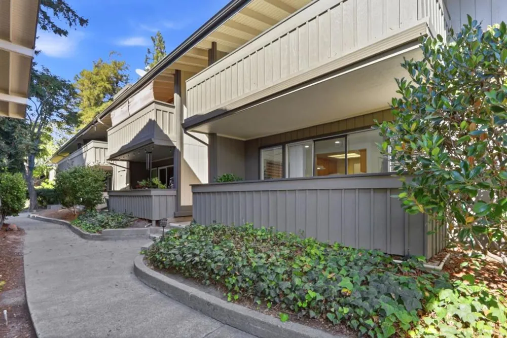 151 Buckingham Drive #233 Santa Clara, CA 95051