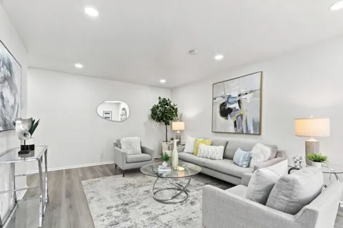 151 Buckingham Drive #233