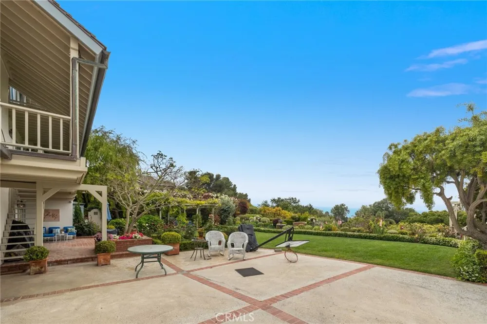 2813 Via Rivera Palos Verdes Estates, CA 90274