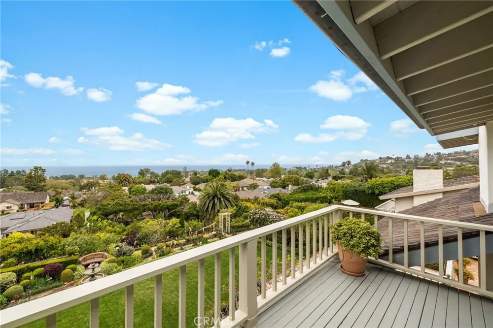 2813 Via Rivera Palos Verdes Estates, CA 90274