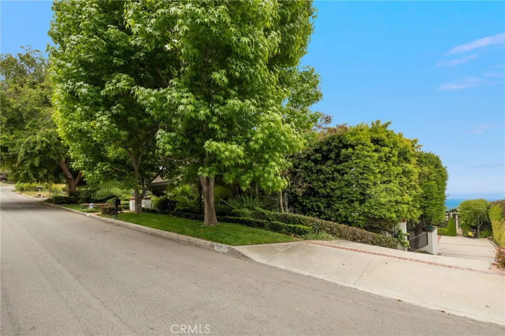 2813 Via Rivera Palos Verdes Estates, CA 90274