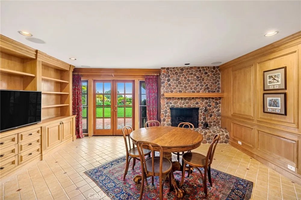 2813 Via Rivera Palos Verdes Estates, CA 90274