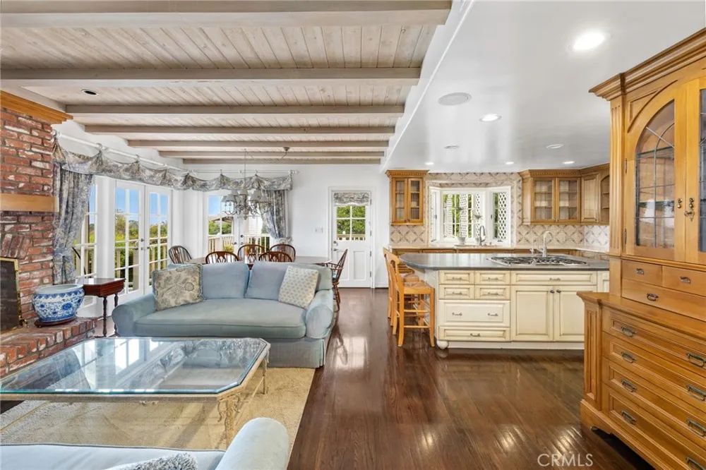 2813 Via Rivera Palos Verdes Estates, CA 90274