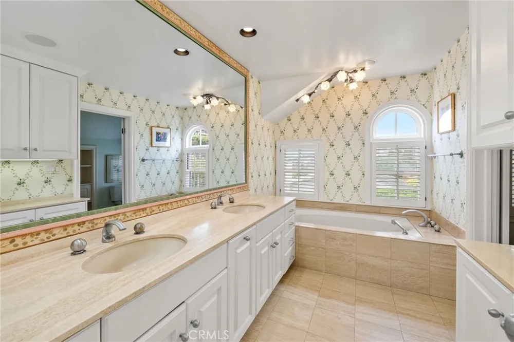 2813 Via Rivera Palos Verdes Estates, CA 90274