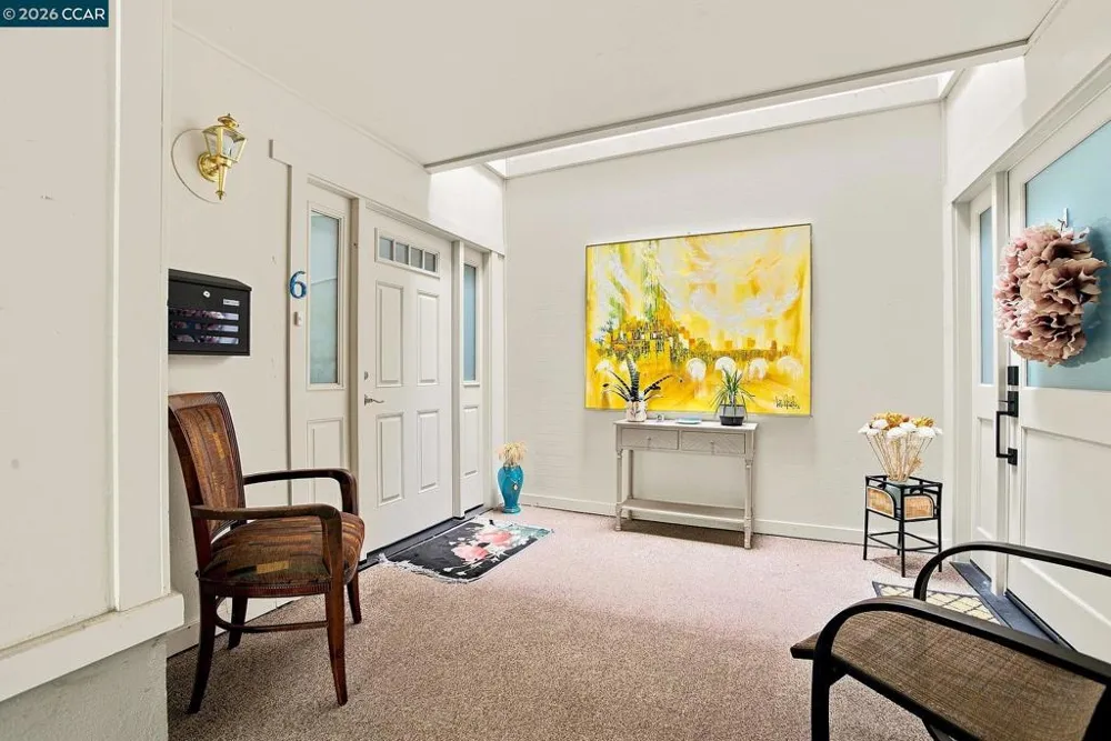 2032 Golden Rain Road #6 Walnut Creek, CA 94595