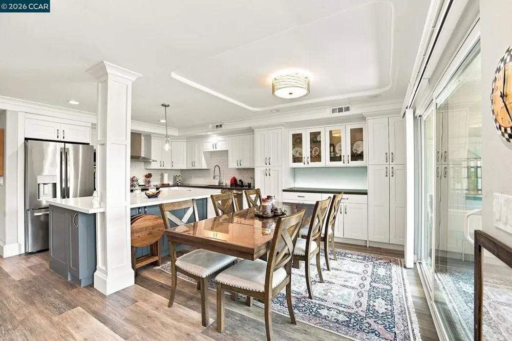 2032 Golden Rain Road #6 Walnut Creek, CA 94595