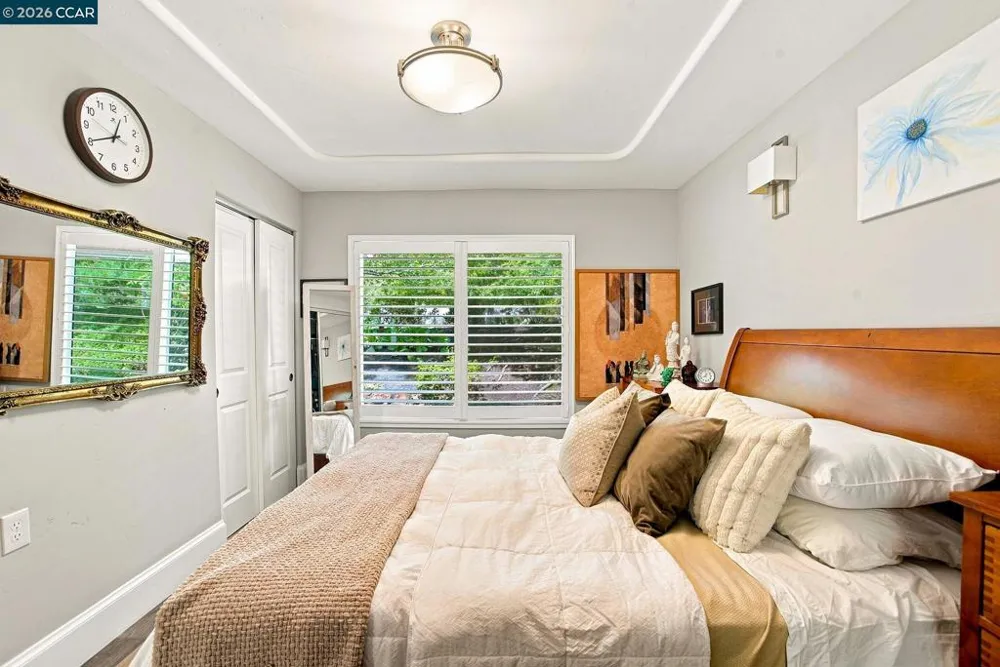 2032 Golden Rain Road #6 Walnut Creek, CA 94595