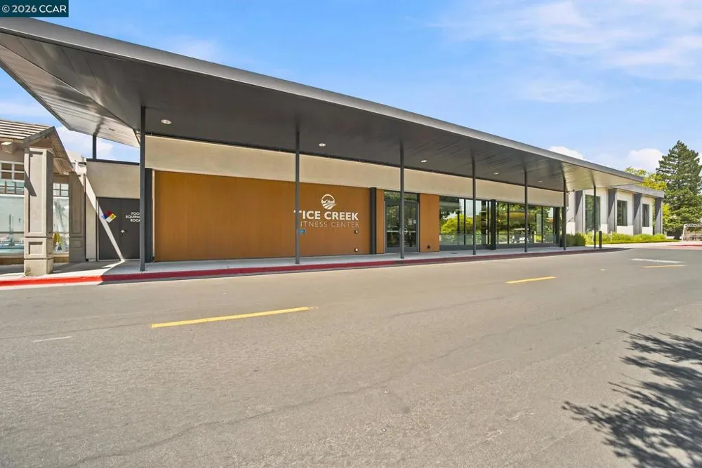 2032 Golden Rain Road #6 Walnut Creek, CA 94595