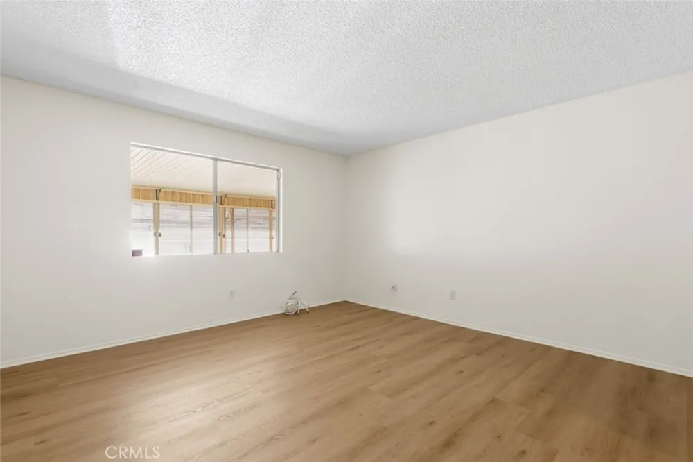 13689 Sarah Street Yucaipa, CA 92399