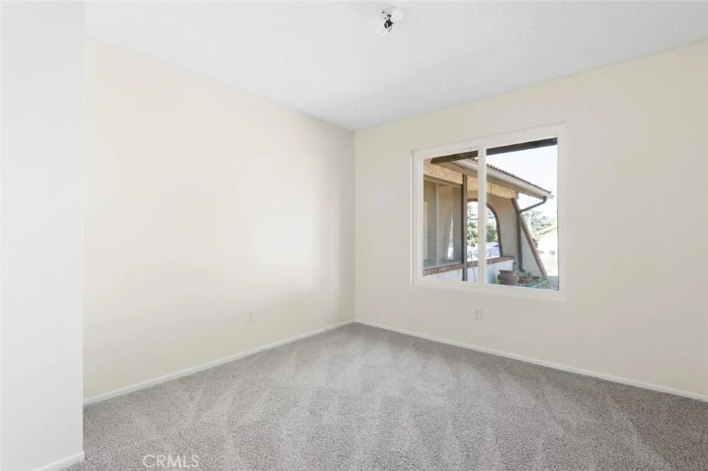 13689 Sarah Street Yucaipa, CA 92399