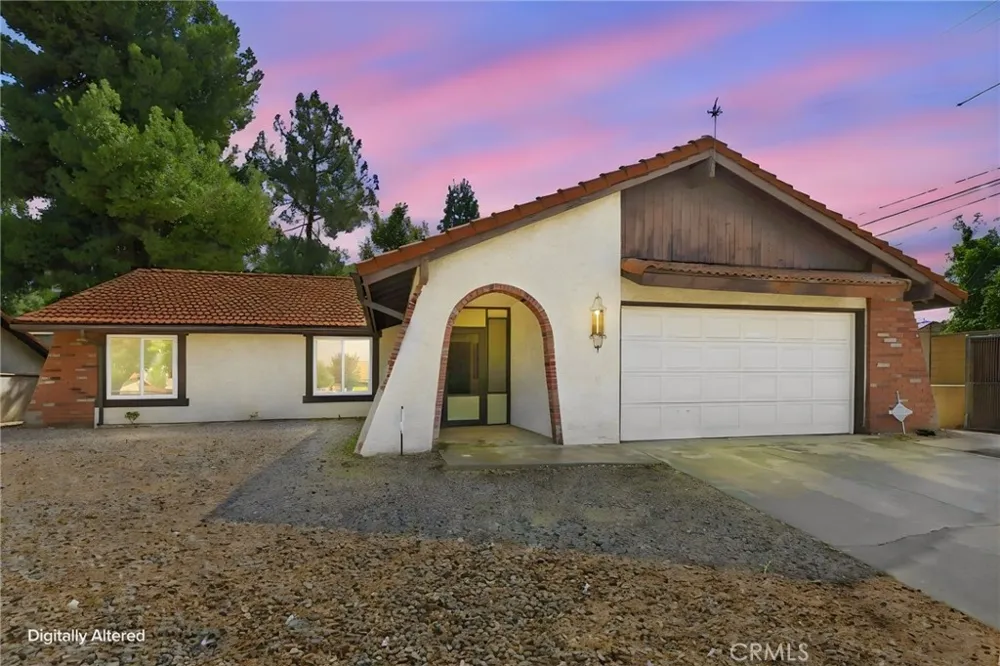 13689 Sarah Street Yucaipa, CA 92399