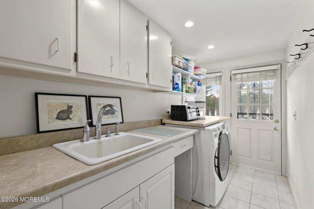 606 Bridlemere Avenue Interlaken, NJ 07712