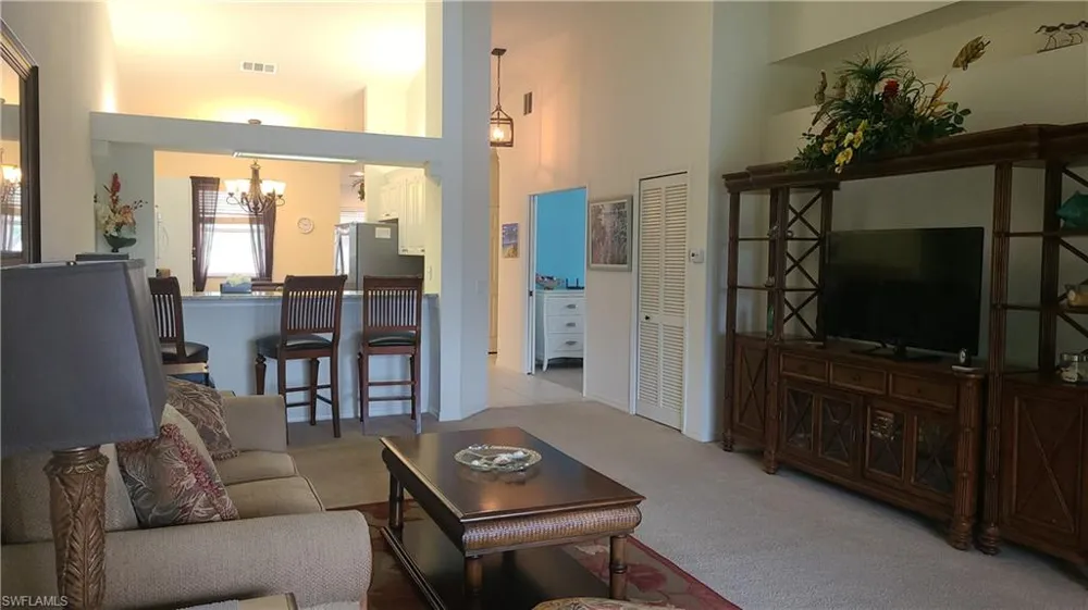 445 Robin Hood Circle #201 Naples, FL 34104