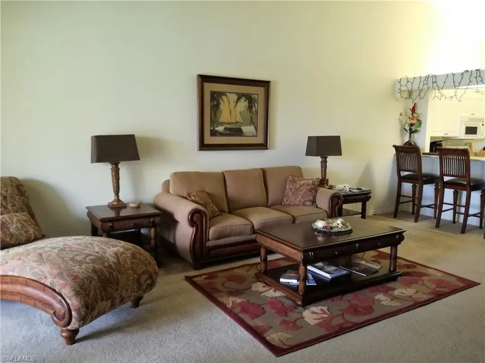 445 Robin Hood Circle #201 Naples, FL 34104