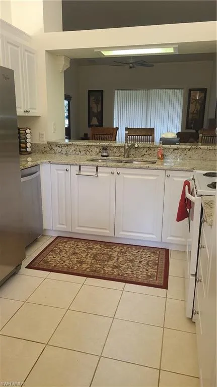 445 Robin Hood Circle #201 Naples, FL 34104