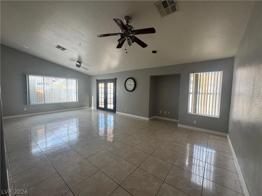5033 Vista Del Rancho Way North Las Vegas, NV 89031