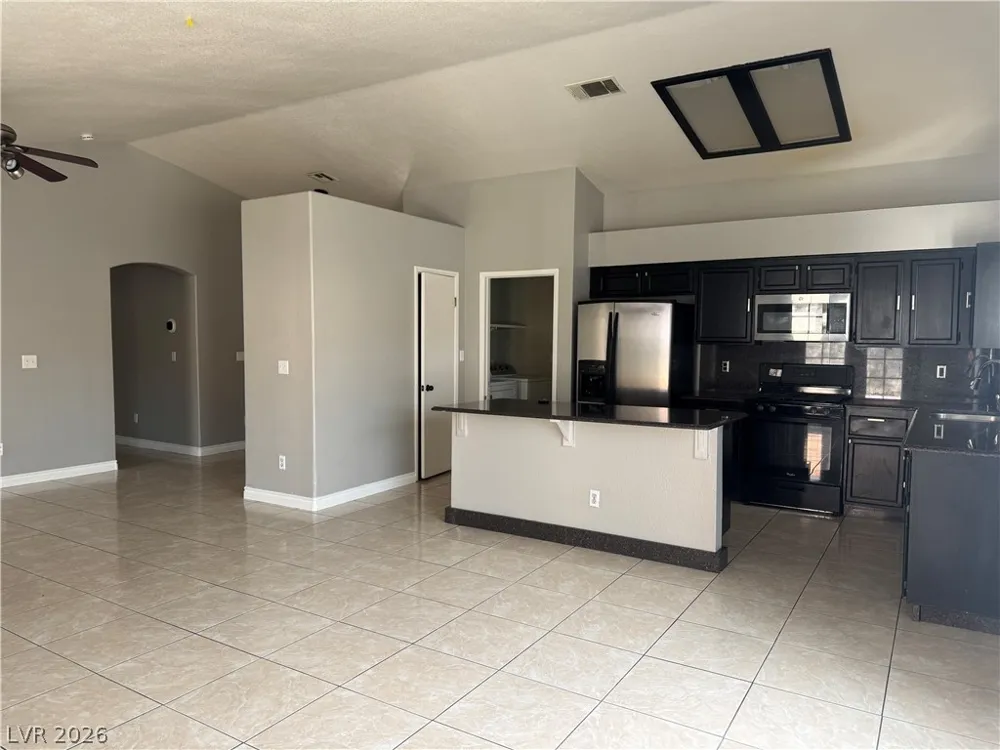 5033 Vista Del Rancho Way North Las Vegas, NV 89031
