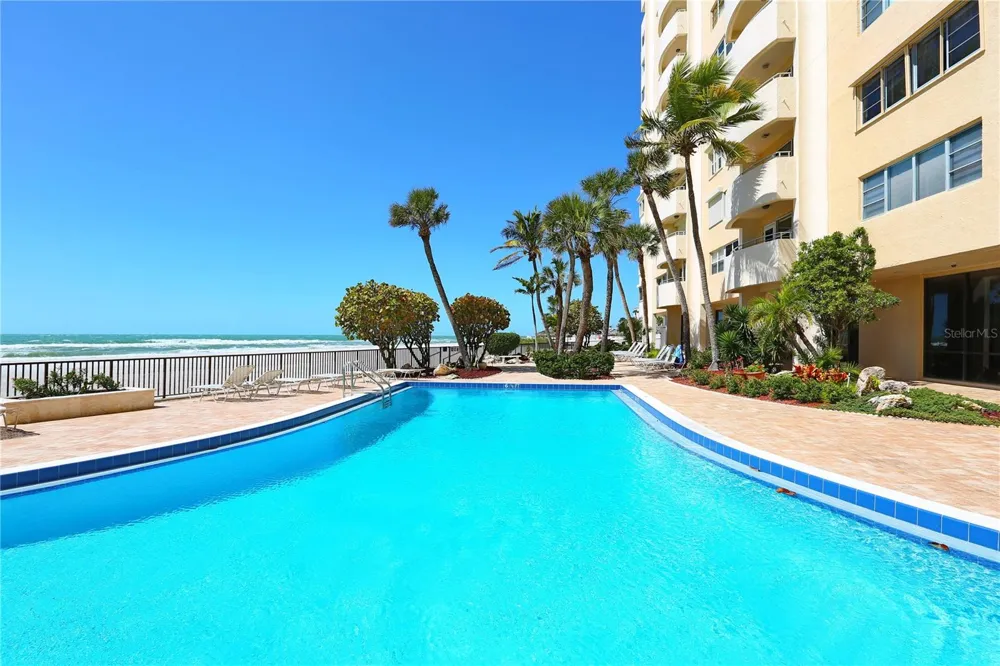 1700 BENJAMIN FRANKLIN DRIVE #9E Sarasota, FL 34236