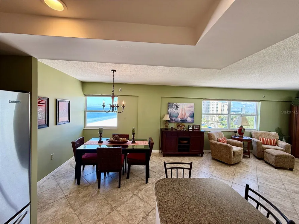 1700 BENJAMIN FRANKLIN DRIVE #9E Sarasota, FL 34236