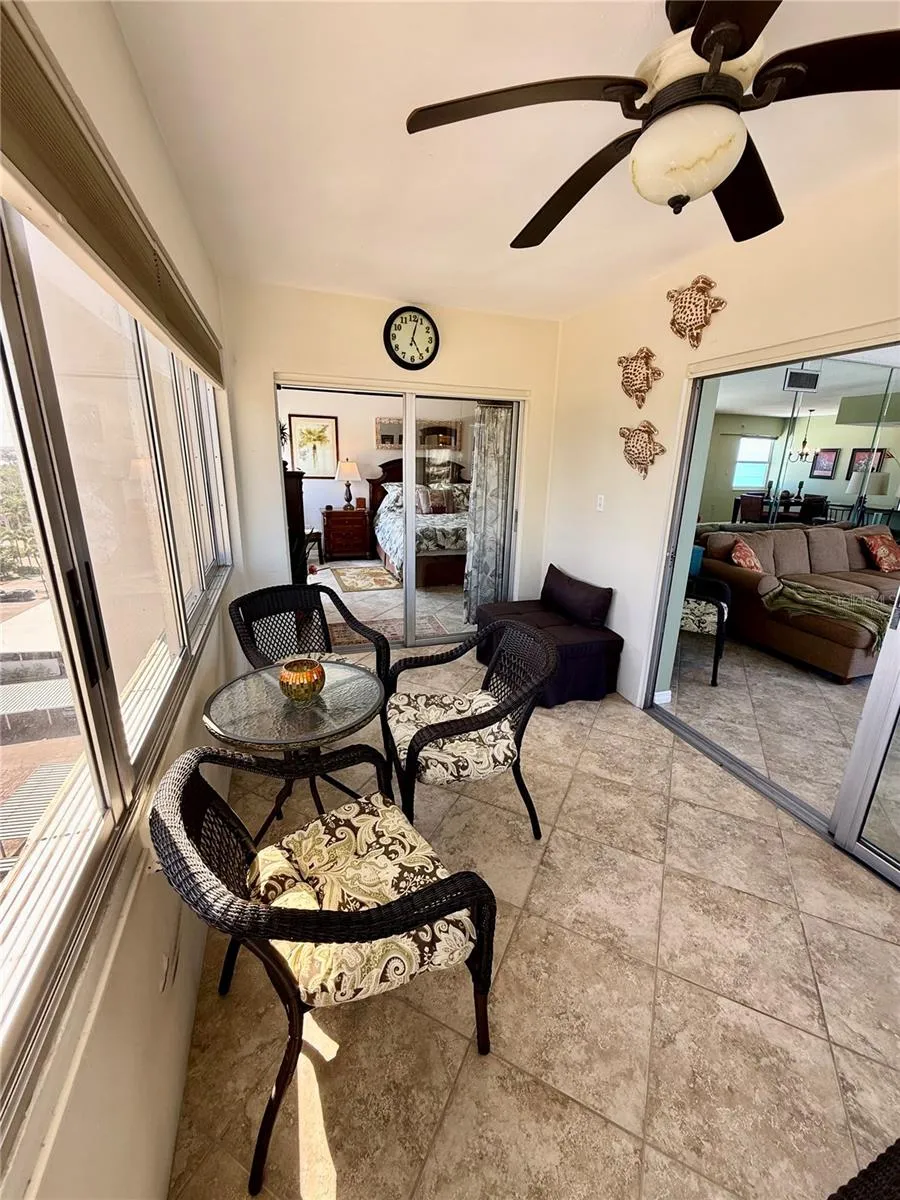 1700 BENJAMIN FRANKLIN DRIVE #9E Sarasota, FL 34236