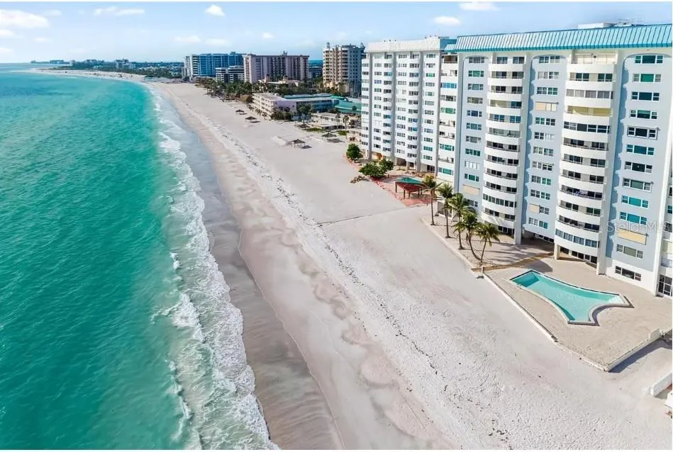 1700 BENJAMIN FRANKLIN DRIVE #9E Sarasota, FL 34236