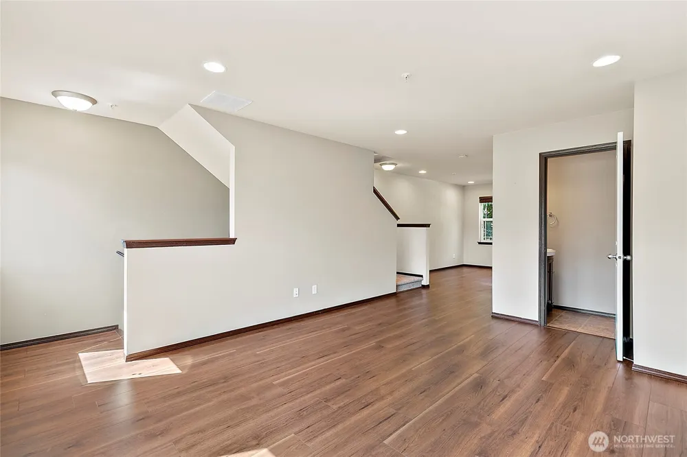17707 79th Avenue Ct E #18 Puyallup, WA 98375