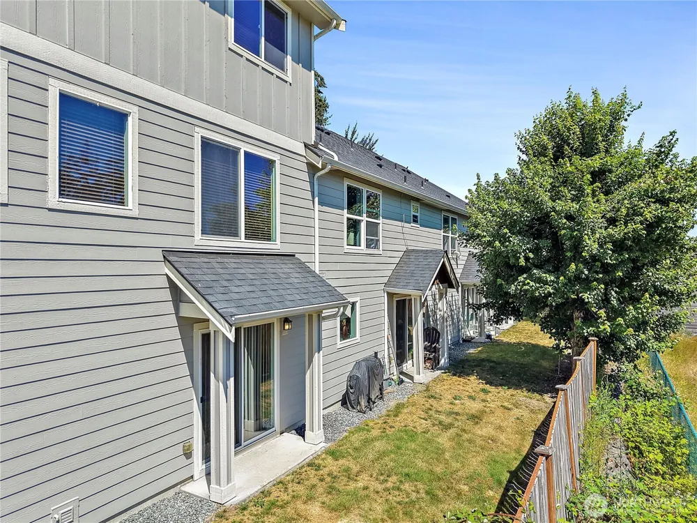 17707 79th Avenue Ct E #18 Puyallup, WA 98375