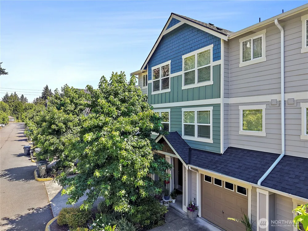 17707 79th Avenue Ct E #18 Puyallup, WA 98375