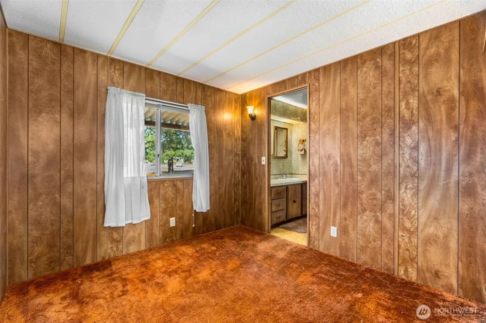 18005 Robinson Lane SW Rochester, WA 98579