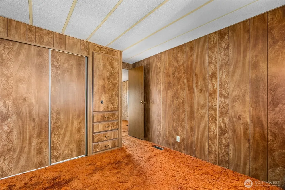 18005 Robinson Lane SW Rochester, WA 98579