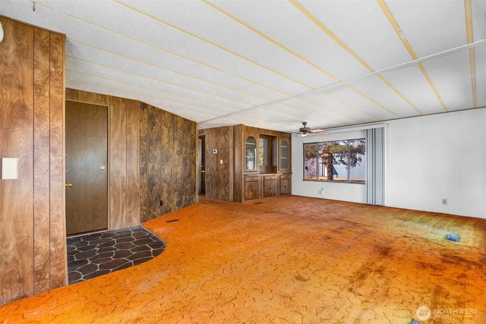 18005 Robinson Lane SW Rochester, WA 98579
