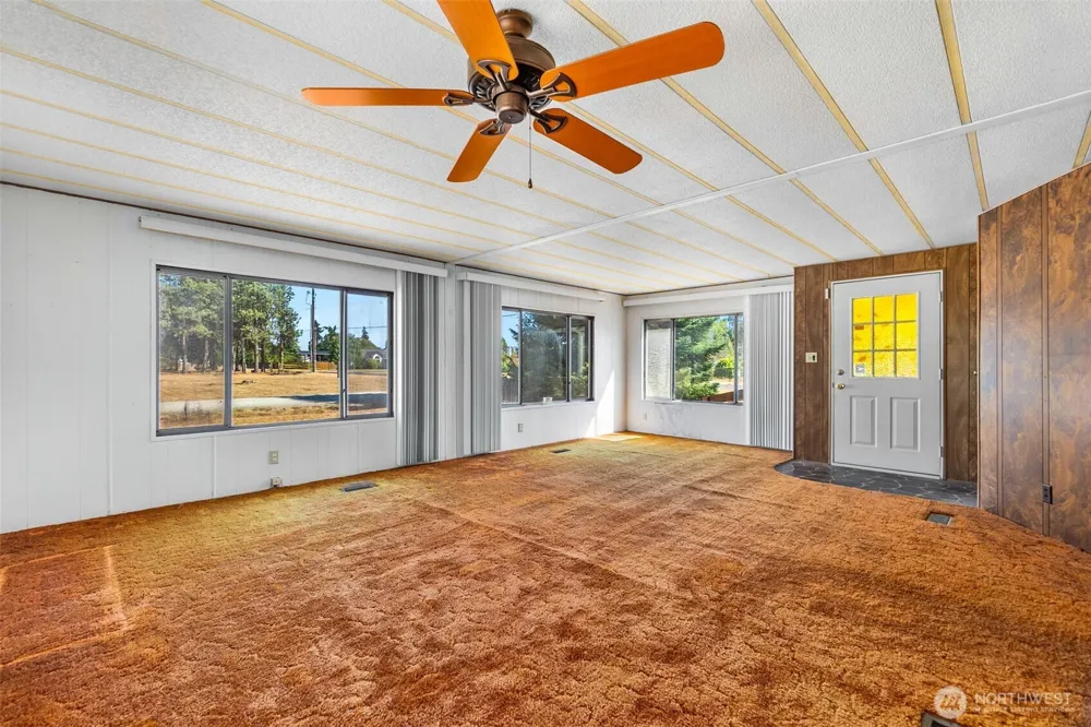 18005 Robinson Lane SW Rochester, WA 98579