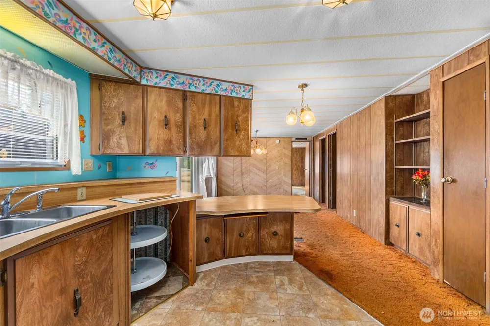 18005 Robinson Lane SW Rochester, WA 98579