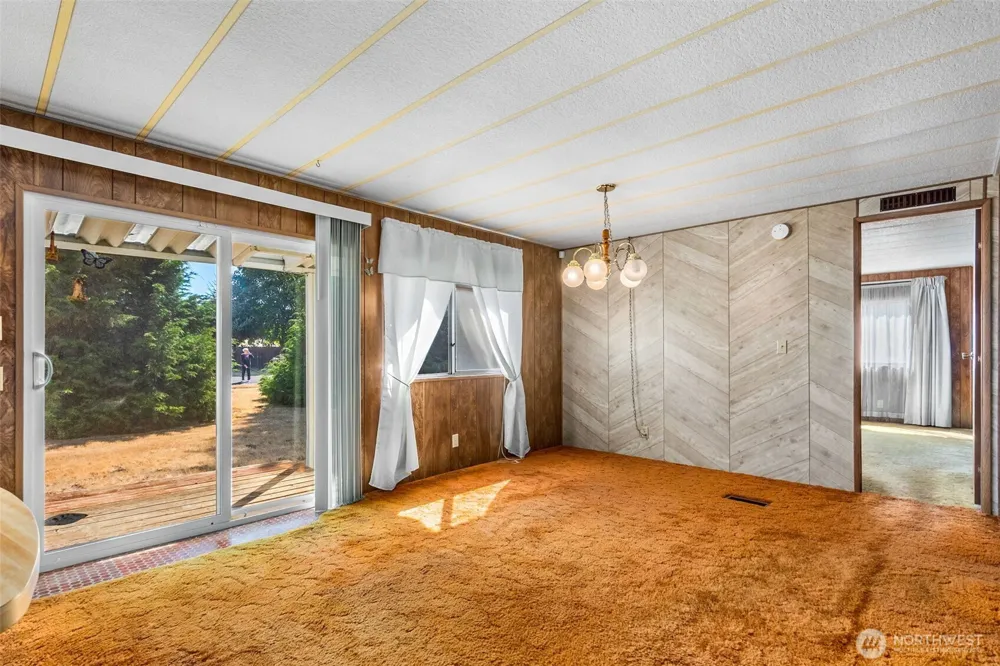 18005 Robinson Lane SW Rochester, WA 98579