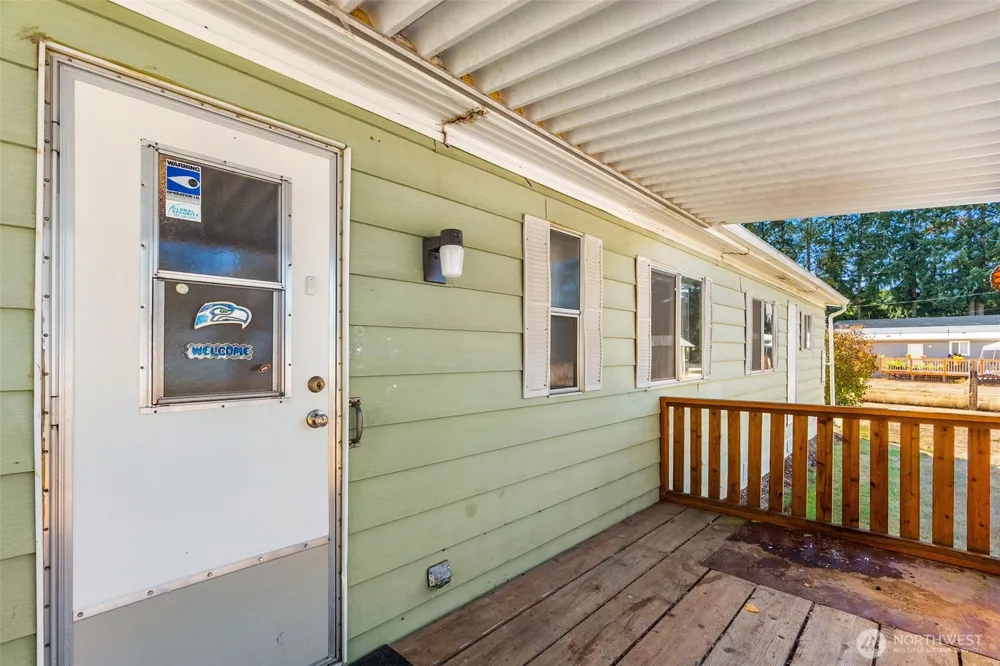 18005 Robinson Lane SW Rochester, WA 98579