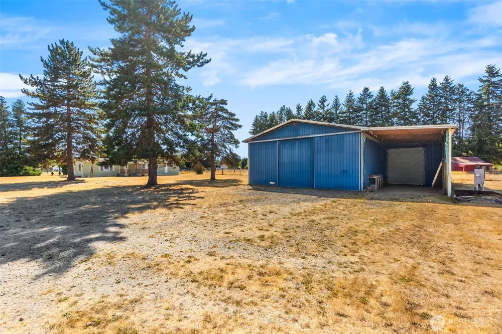 18005 Robinson Lane SW Rochester, WA 98579