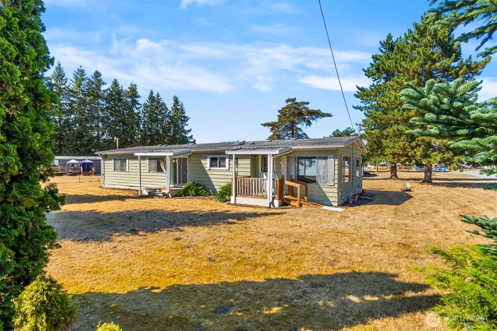 18005 Robinson Lane SW Rochester, WA 98579