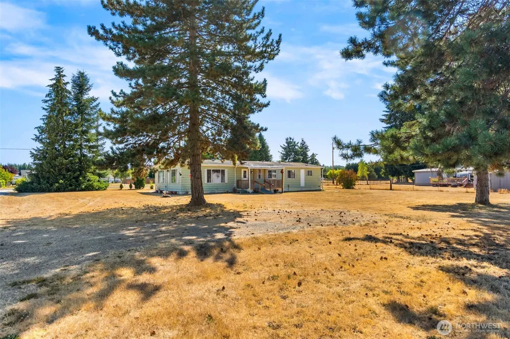 18005 Robinson Lane SW Rochester, WA 98579