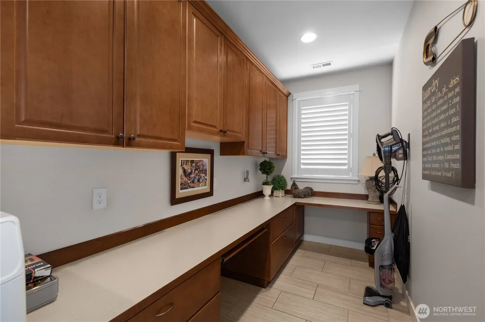 4802 Meriwood Drive NE Lacey, WA 98516