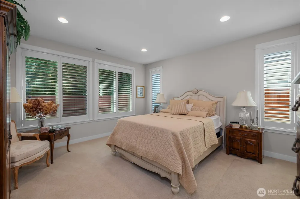 4802 Meriwood Drive NE Lacey, WA 98516