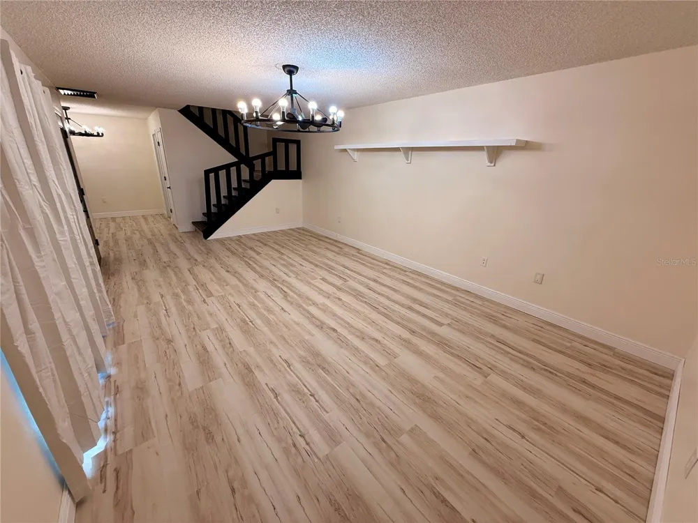 2747 5TH CT Palm Harbor, FL 34684