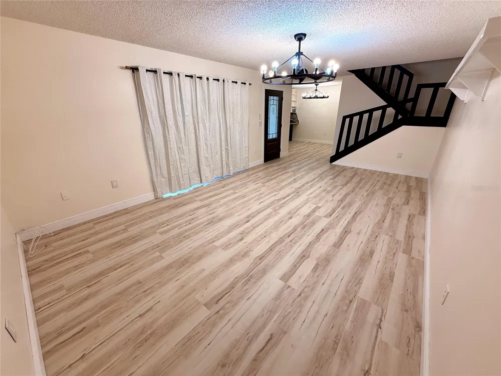 2747 5TH CT Palm Harbor, FL 34684