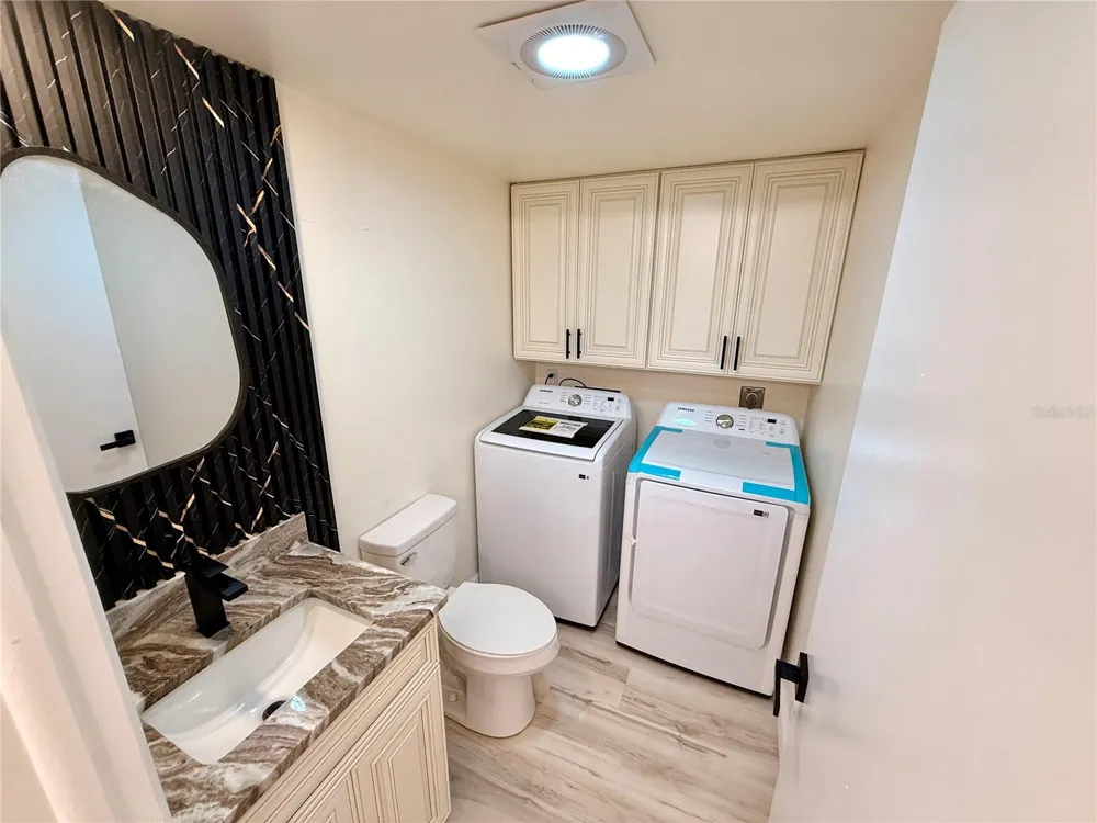 2747 5TH CT Palm Harbor, FL 34684