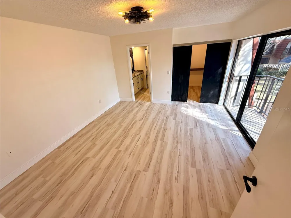2747 5TH CT Palm Harbor, FL 34684