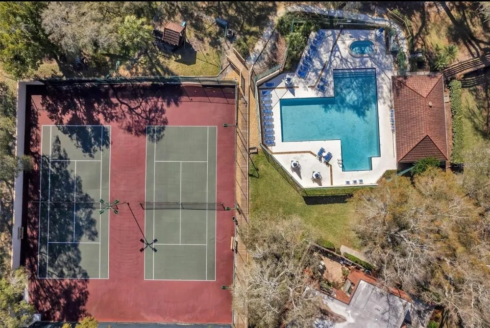 2747 5TH CT Palm Harbor, FL 34684