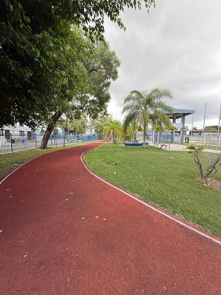 Tintillo Gardens CALLE 9 #E-2 Guaynabo, PR 00966