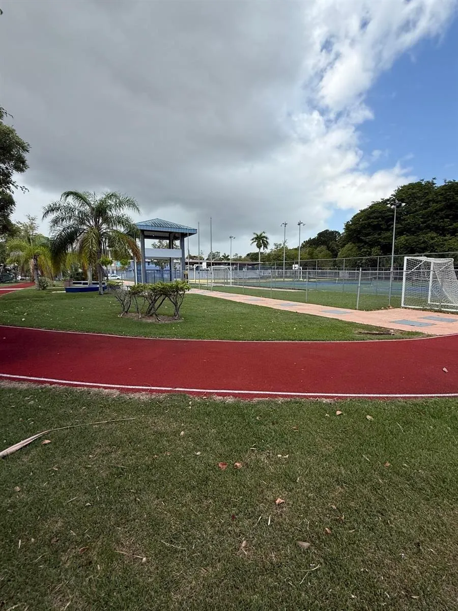 Tintillo Gardens CALLE 9 #E-2 Guaynabo, PR 00966