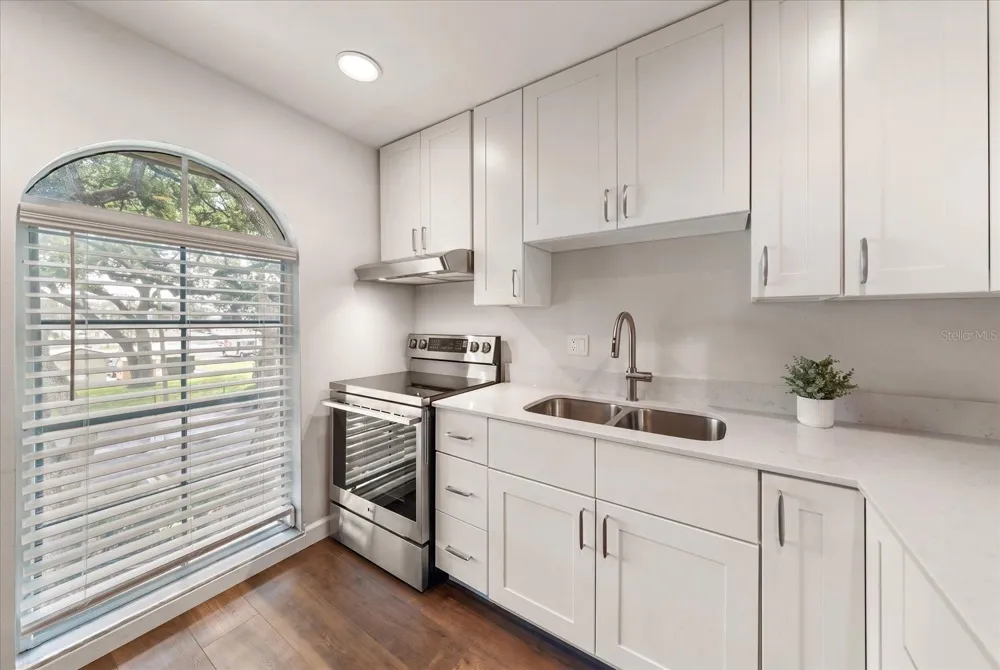 1975 W BAY DRIVE #109 Largo, FL 33770