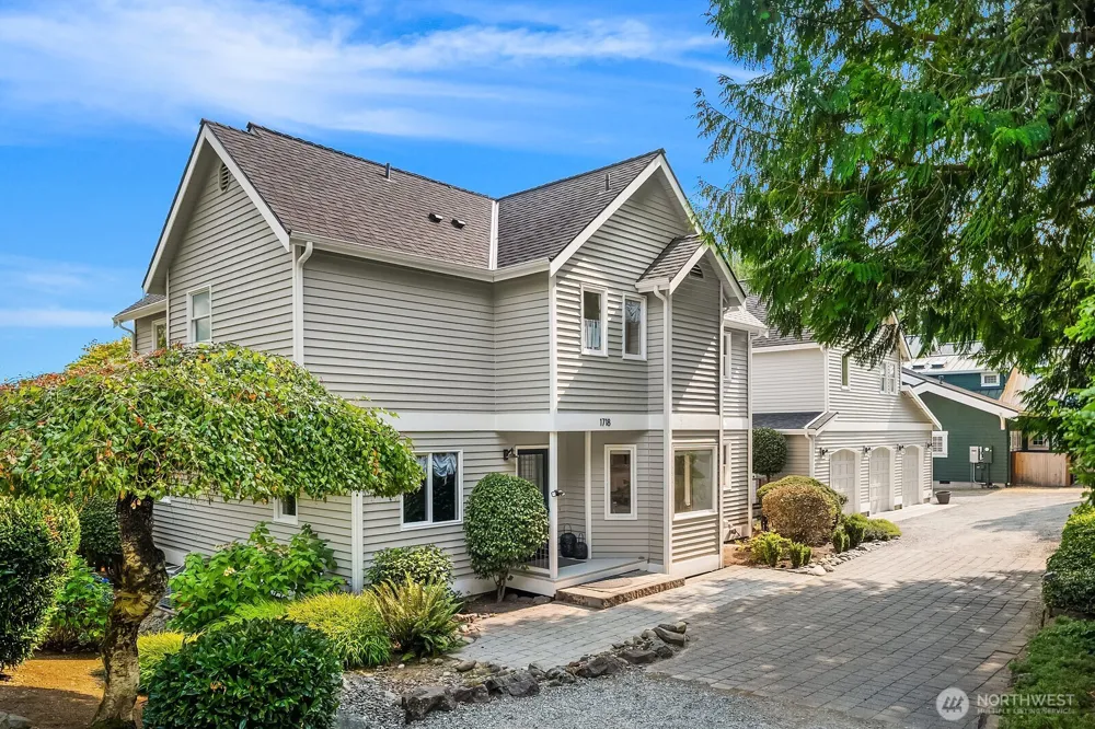 1718 292nd Place NE Carnation, WA 98014